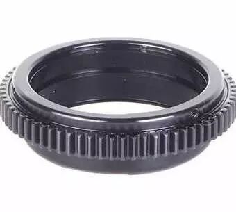 �quipement de zoom Aquatica 30505 pour Olympus M. Zuiko 9-18 mm f / 4.0-5.6 ED dans le port d'objectif sur le bo�tier sous-marin