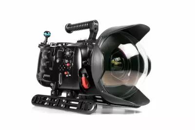 caisson Nauticam Weapon LT pour syst�me de cam�ra RED DSMC2 (hublot N120)