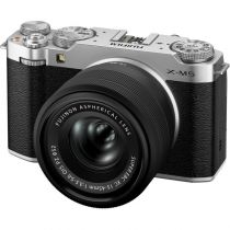 FUJIFILM X-M5 SILVER + XC 15-45 mm f/3,5-5,6 OIS PZ