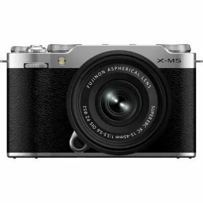 FUJIFILM X-M5 SILVER + XC 15-45 mm f/3,5-5,6 OIS PZ