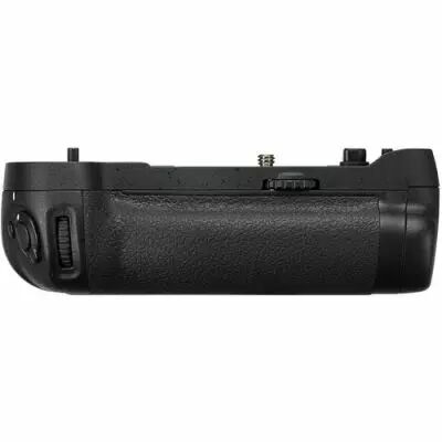 Nikon MB-D17 poign�e pour D500