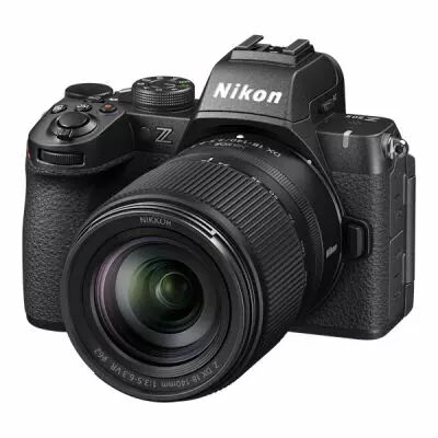 Nikon Z50 II + 18-140 mm f/3.5-6.3 VR