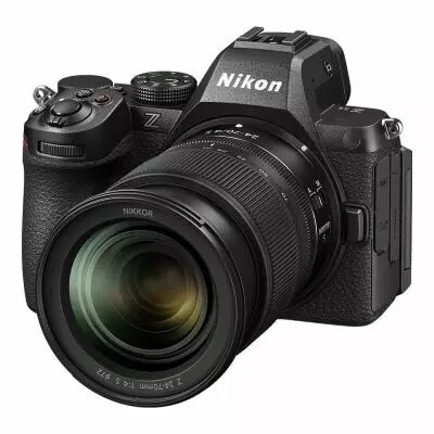 NIKON Z5II + Z 24-70 mm f/4 S