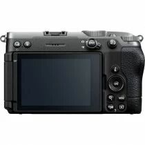 Nikon Z5IIC + 24-50mm f/4-6.3 silver (bo&icirc;tier nu) 