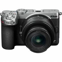 Nikon Z5IIC + 24-50mm f/4-6.3 silver (bo&icirc;tier nu) 