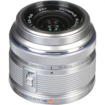 Olympus M.Zuiko Digital 14-42mm f / 3.5-5.6 II R (Silver)