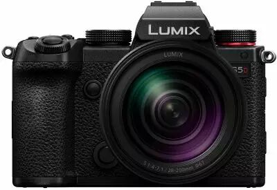PANASONIC Lumix S5D + 28-200mm