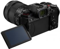 PANASONIC Lumix S5D + 28-200mm
