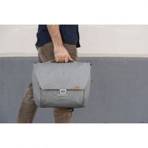 Peak Design Everyday Messenger v2 (13L, Cendre)