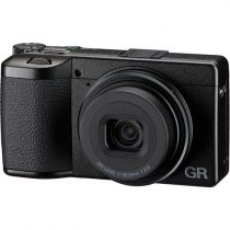 RICOH GR IV